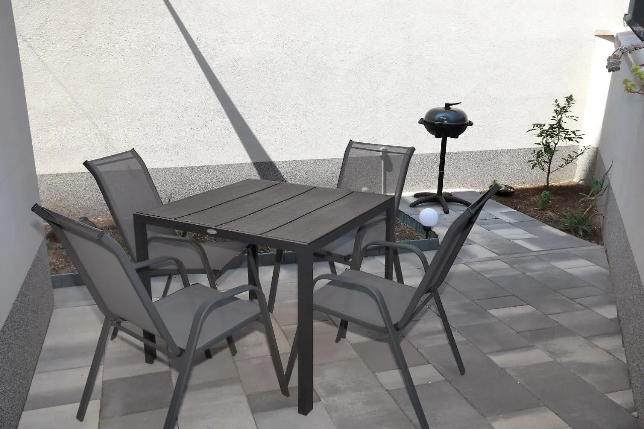 Apartment Turtles Trogir